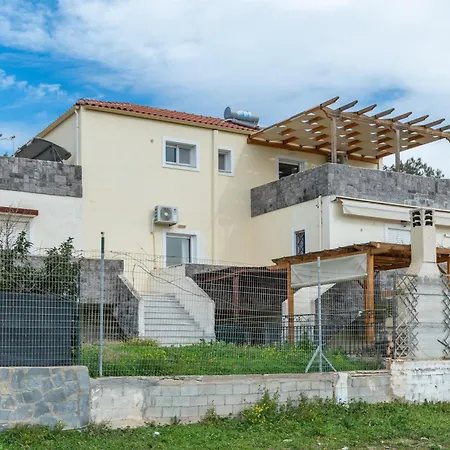 Prázdninový dům Maisonette Maria